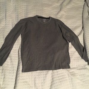 Grey long sleeved thermal shirt by izod